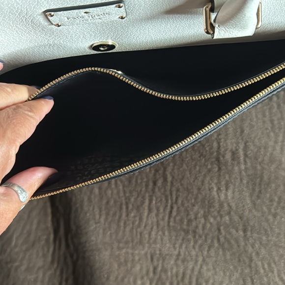 Bag - Picture 3 of 6